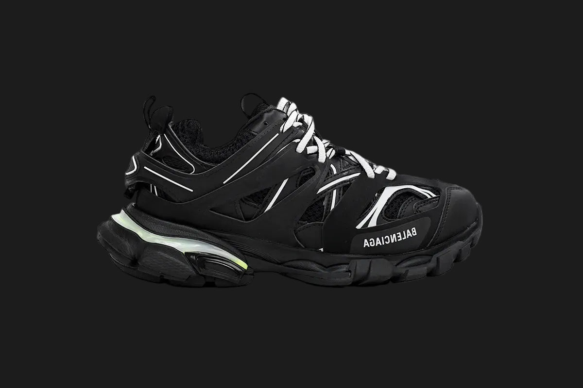 https://images.mrshopplus.com/469800128058134/DTB_proProduct/2024-11-11/542023_w1gb1_2045_balenciaga_track_black_and_white__led__1B5C7148F7A1C.jpg