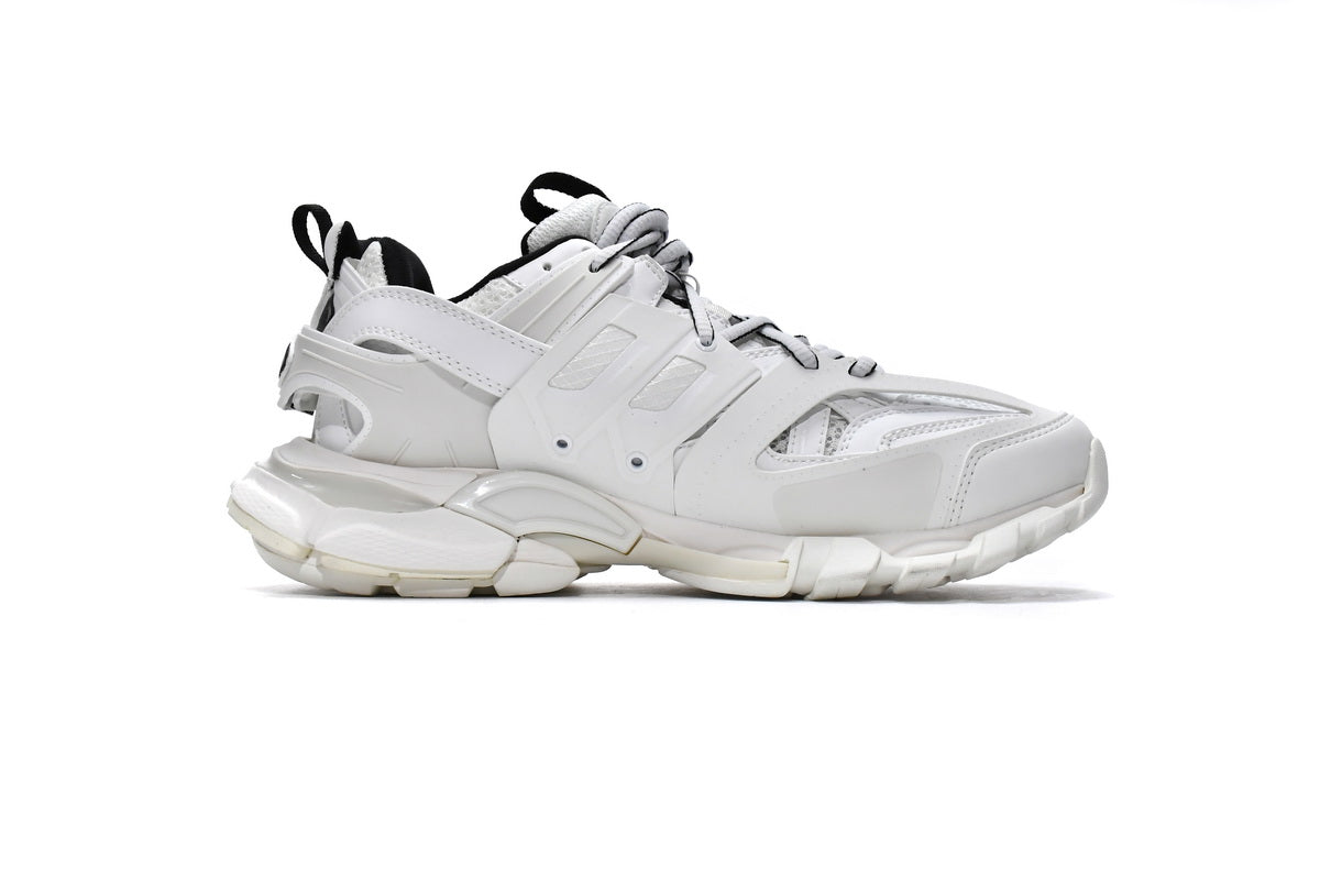https://images.mrshopplus.com/469800128058134/DTB_proProduct/2024-11-16/balenciaga_track_white_black_542023_w3ac1_9010__led__1B62A75563F1B.jpeg