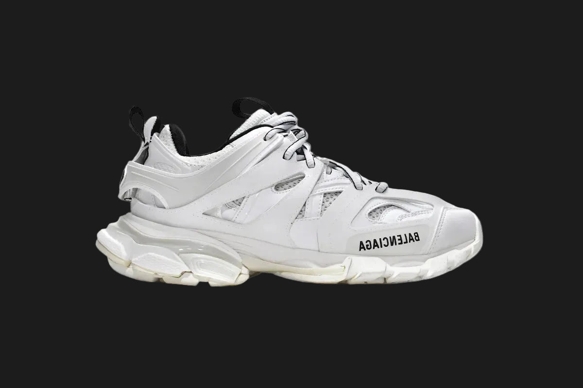 https://images.mrshopplus.com/469800128058134/DTB_proProduct/2024-11-16/balenciaga_track_white_black_542023_w3ac1_9010__led__1B62A75968D15.jpeg